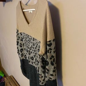 Maurice’s size M Colorblock sweater